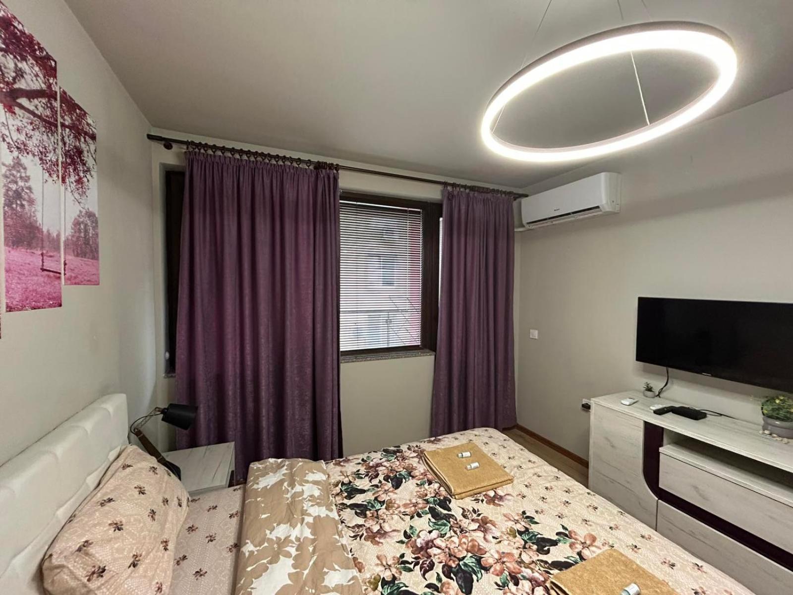 Top Center Retreat, Near Aubg Free Parking Blagoevgrad Luaran gambar