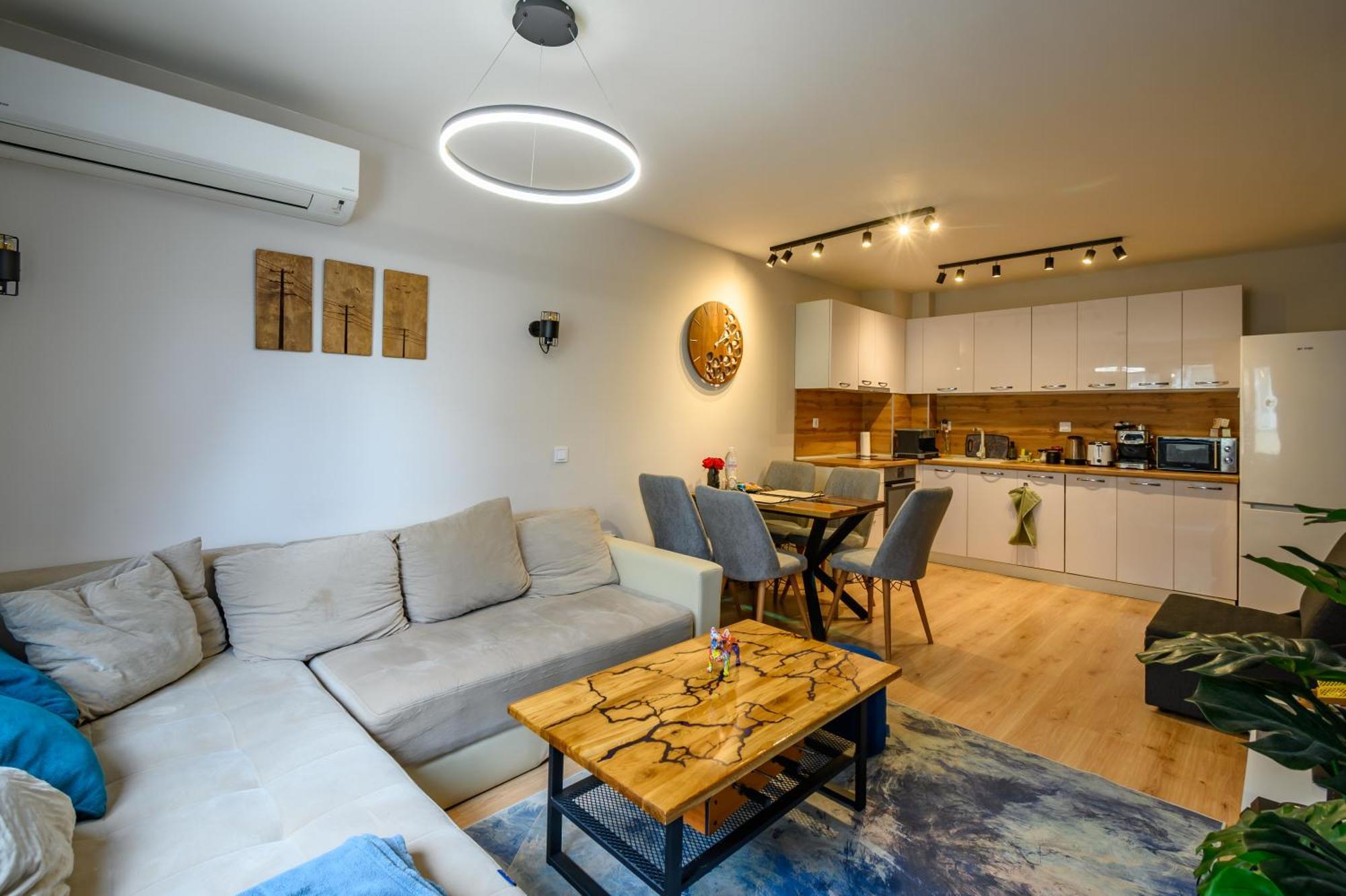 Top Center Retreat, Near Aubg Free Parking Blagoevgrad Luaran gambar